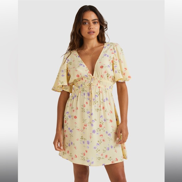 Billabong Kismet Mini Dress - Picture 1 of 6